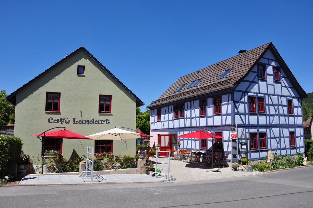 Cafe Landart Im Thueringer Finistere Daire Plaue  Oda fotoğraf