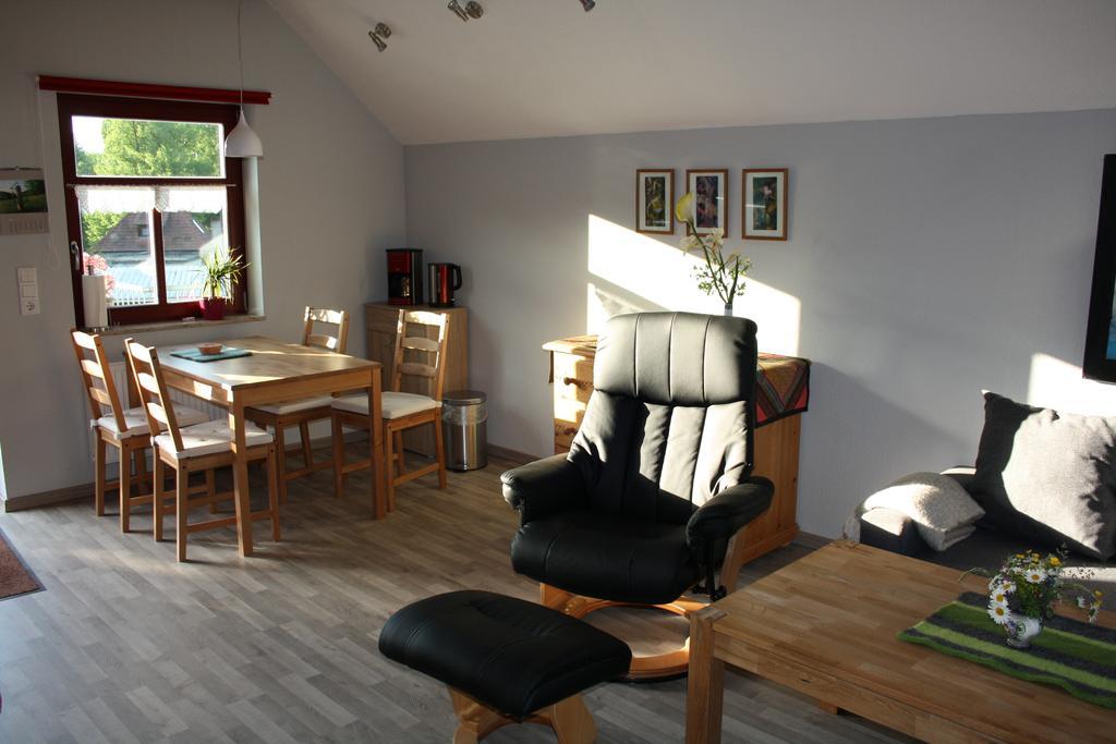 Cafe Landart Im Thueringer Finistere Daire Plaue  Oda fotoğraf