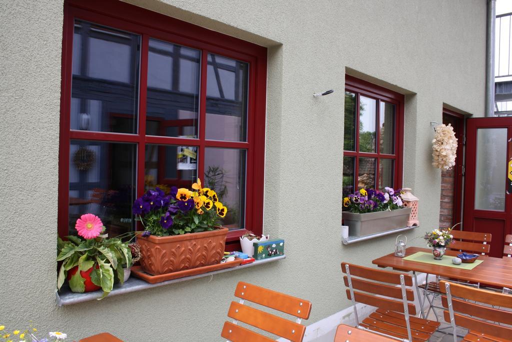 Cafe Landart Im Thueringer Finistere Daire Plaue  Dış mekan fotoğraf