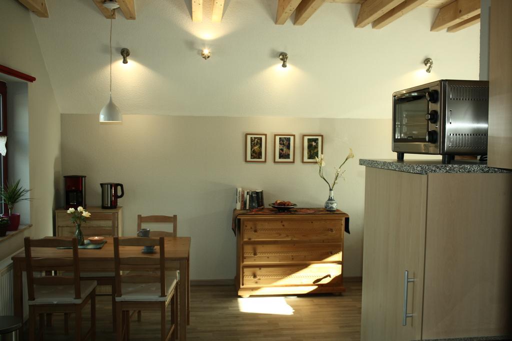 Cafe Landart Im Thueringer Finistere Daire Plaue  Oda fotoğraf